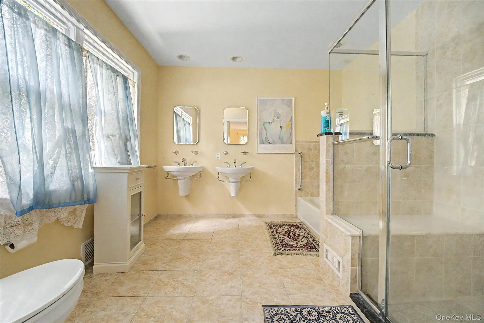 10 Hempton Road, North Hempstead, NY, 4 Bedrooms Bedrooms, 7 Rooms Rooms,4 BathroomsBathrooms,Residential Lease,For Rent,Hempton,0,1015000 10 Hempton Road, North Hempstead, NY, 4 Bedrooms Bedrooms, 7 Rooms Rooms,4 BathroomsBathrooms,Residential Lease,For Rent,Hempton,0,1015000