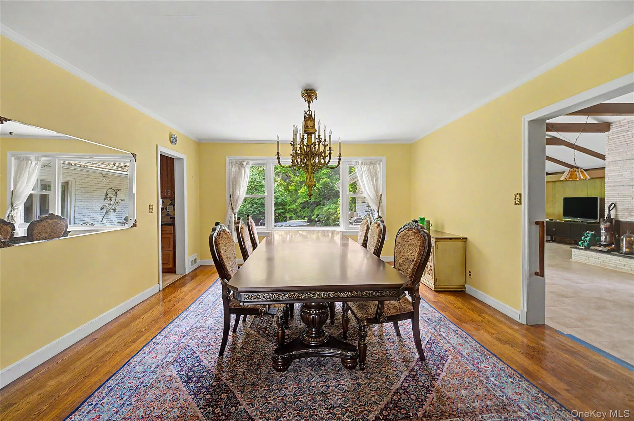 10 Hempton Road, North Hempstead, NY, 4 Bedrooms Bedrooms, 7 Rooms Rooms,4 BathroomsBathrooms,Residential Lease,For Rent,Hempton,0,1015000 10 Hempton Road, North Hempstead, NY, 4 Bedrooms Bedrooms, 7 Rooms Rooms,4 BathroomsBathrooms,Residential Lease,For Rent,Hempton,0,1015000
