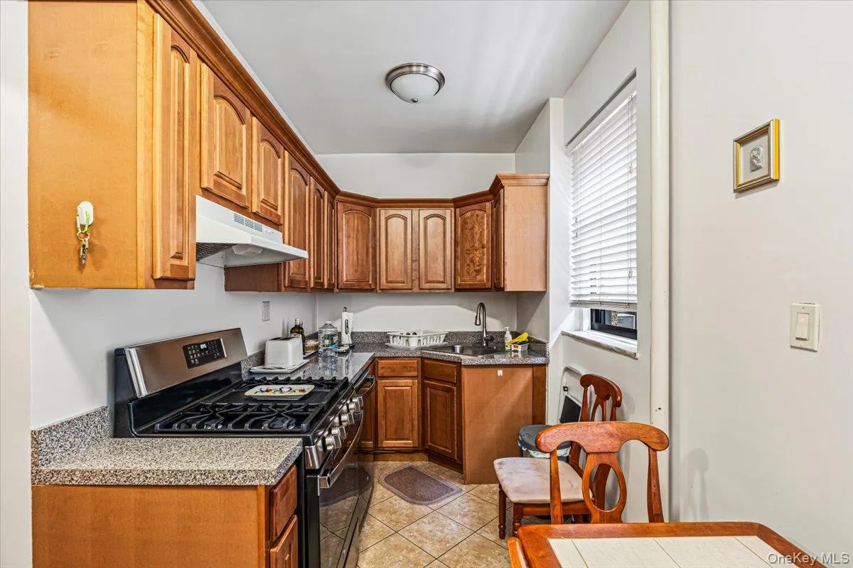 8344 Lefferts Boulevard, New York, NY, 1 Bedroom Bedrooms, 4 Rooms Rooms,1 BathroomBathrooms,Residential,For Rent,Lefferts,0,1015003 8344 Lefferts Boulevard, New York, NY, 1 Bedroom Bedrooms, 4 Rooms Rooms,1 BathroomBathrooms,Residential,For Rent,Lefferts,0,1015003