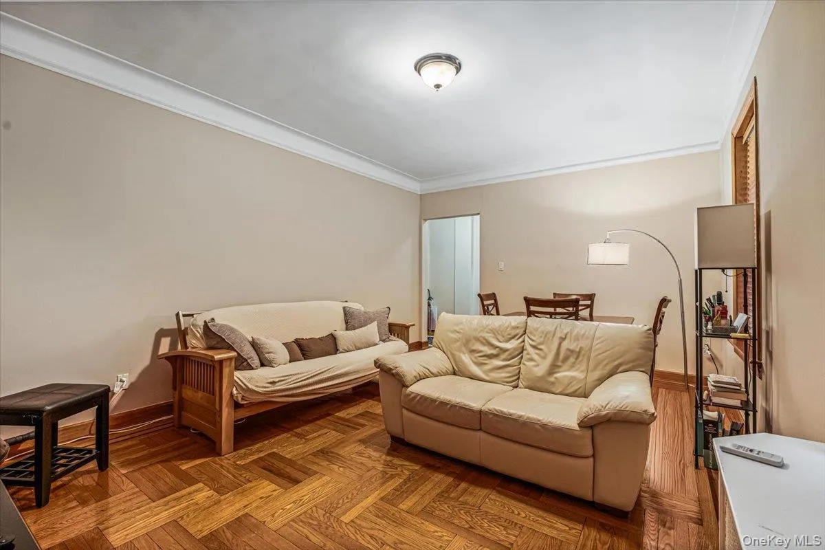 8344 Lefferts Boulevard, New York, NY, 1 Bedroom Bedrooms, 4 Rooms Rooms,1 BathroomBathrooms,Residential,For Rent,Lefferts,0,1015003 8344 Lefferts Boulevard, New York, NY, 1 Bedroom Bedrooms, 4 Rooms Rooms,1 BathroomBathrooms,Residential,For Rent,Lefferts,0,1015003