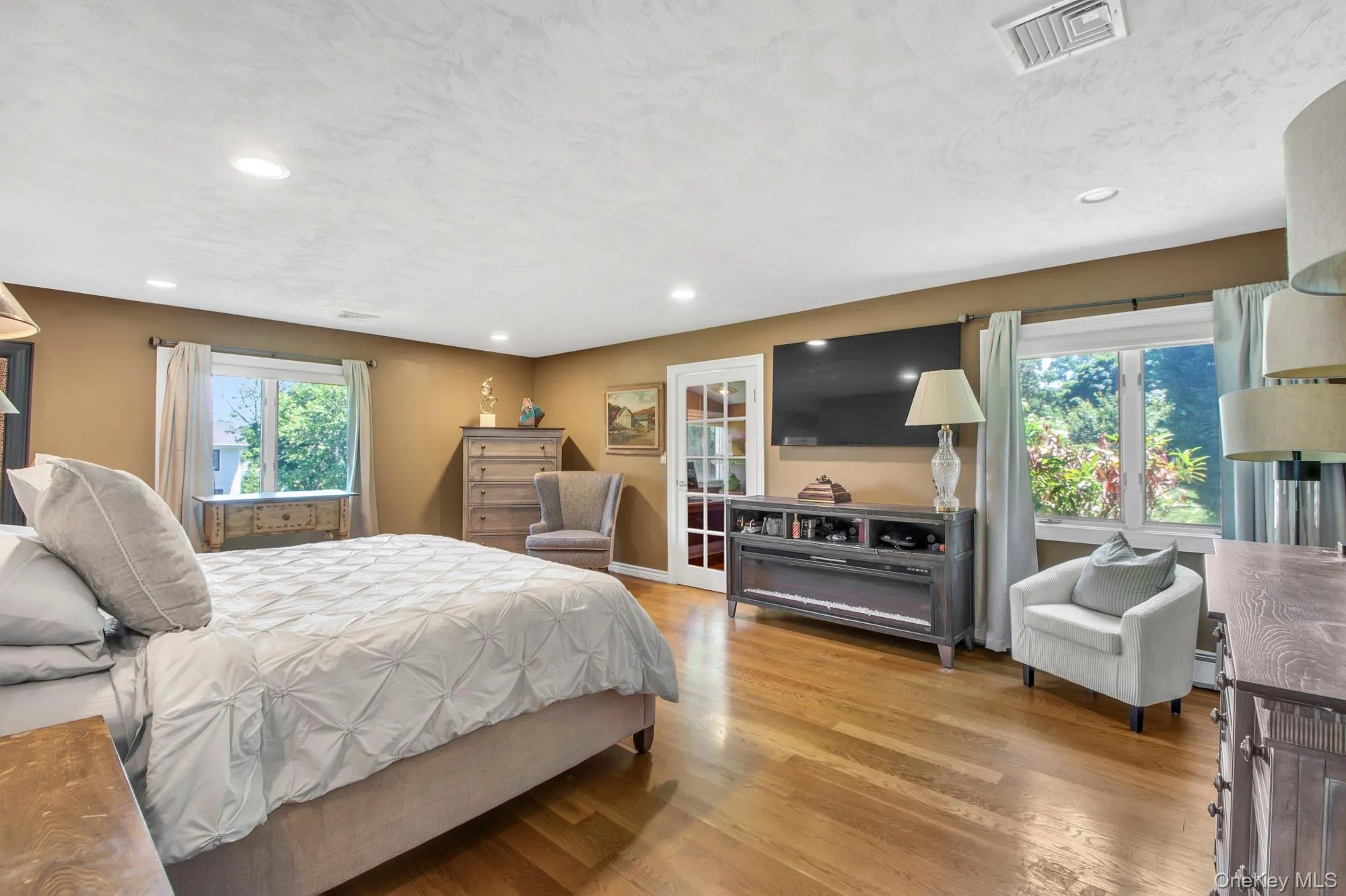 28 View Road, Brookhaven, NY, 3 Bedrooms Bedrooms, 10 Rooms Rooms,3 BathroomsBathrooms,Residential,For Rent,View,0,KEY1015007 28 View Road, Brookhaven, NY, 3 Bedrooms Bedrooms, 10 Rooms Rooms,3 BathroomsBathrooms,Residential,For Rent,View,0,KEY1015007