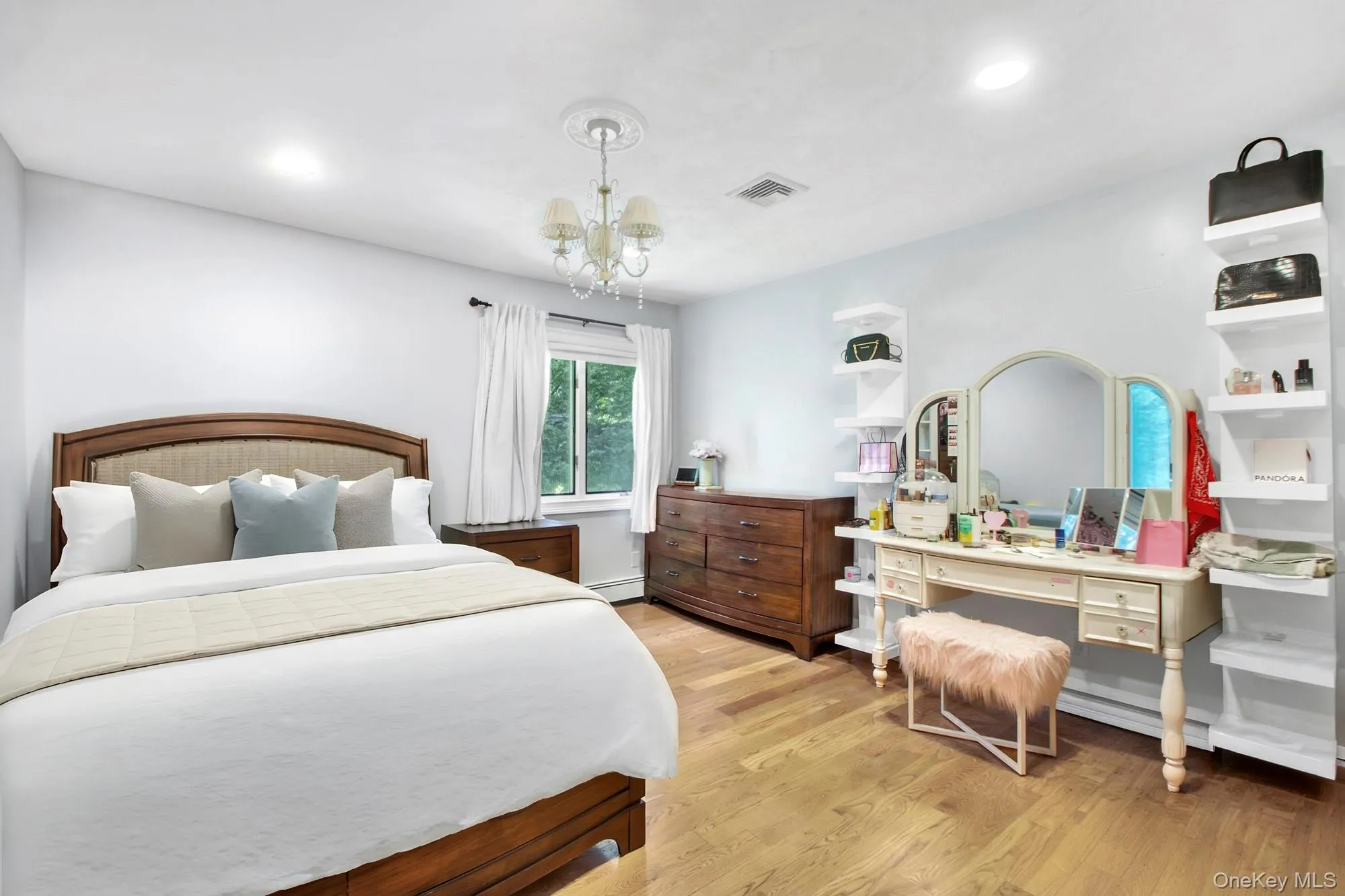28 View Road, Brookhaven, NY, 3 Bedrooms Bedrooms, 10 Rooms Rooms,3 BathroomsBathrooms,Residential,For Rent,View,0,KEY1015007 28 View Road, Brookhaven, NY, 3 Bedrooms Bedrooms, 10 Rooms Rooms,3 BathroomsBathrooms,Residential,For Rent,View,0,KEY1015007