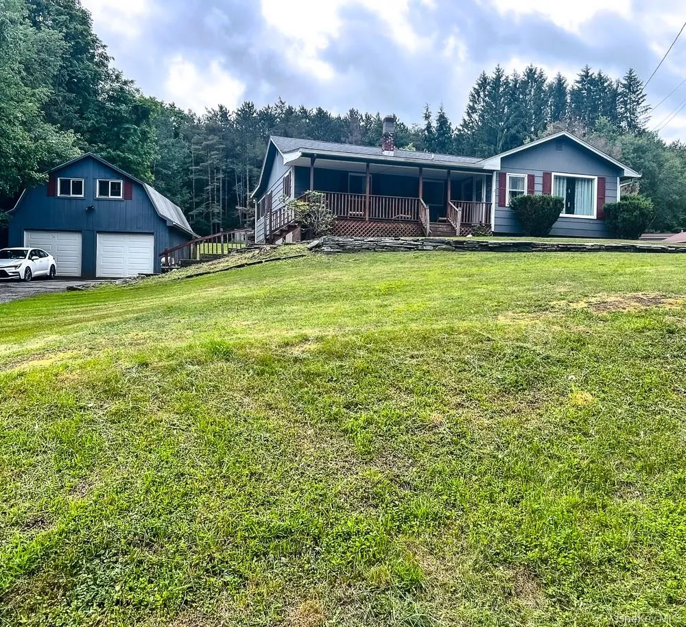 6560 State Route 55, Neversink, NY, 3 Bedrooms Bedrooms, 7 Rooms Rooms,1 BathroomBathrooms,Residential,For Rent,State Route 55,0,KEY1015008 6560 State Route 55, Neversink, NY, 3 Bedrooms Bedrooms, 7 Rooms Rooms,1 BathroomBathrooms,Residential,For Rent,State Route 55,0,KEY1015008
