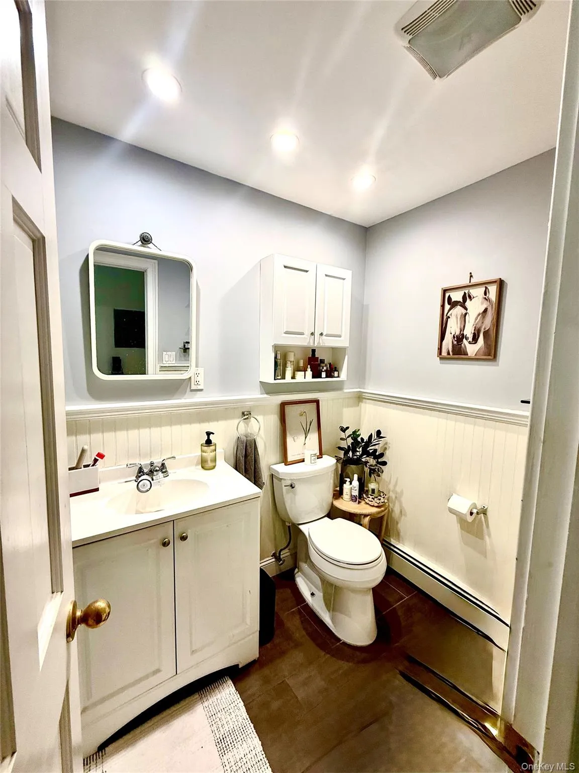 9 Oyster Bay Road, Oyster Bay, NY, 1 Bedroom Bedrooms, 3 Rooms Rooms,1 BathroomBathrooms,Residential Lease,For Rent,Oyster Bay,0,1015011 9 Oyster Bay Road, Oyster Bay, NY, 1 Bedroom Bedrooms, 3 Rooms Rooms,1 BathroomBathrooms,Residential Lease,For Rent,Oyster Bay,0,1015011