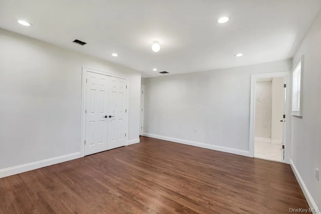 3 Barkley Lane, Smithtown, NY, 4 Bedrooms Bedrooms, 10 Rooms Rooms,2 BathroomsBathrooms,Residential,For Rent,Barkley,0,KEY1015012 3 Barkley Lane, Smithtown, NY, 4 Bedrooms Bedrooms, 10 Rooms Rooms,2 BathroomsBathrooms,Residential,For Rent,Barkley,0,KEY1015012