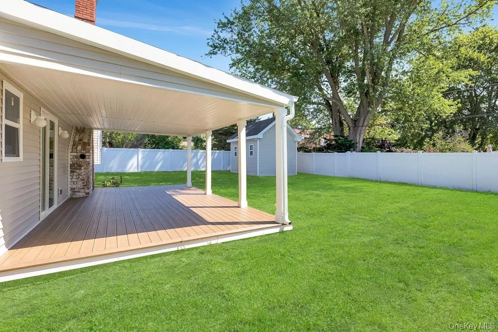 3 Barkley Lane, Smithtown, NY, 4 Bedrooms Bedrooms, 10 Rooms Rooms,2 BathroomsBathrooms,Residential,For Rent,Barkley,0,KEY1015012 3 Barkley Lane, Smithtown, NY, 4 Bedrooms Bedrooms, 10 Rooms Rooms,2 BathroomsBathrooms,Residential,For Rent,Barkley,0,KEY1015012