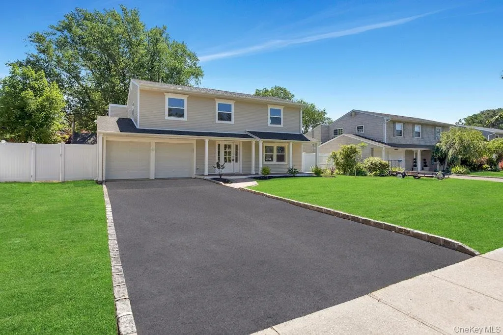 3 Barkley Lane, Smithtown, NY, 4 Bedrooms Bedrooms, 10 Rooms Rooms,2 BathroomsBathrooms,Residential,For Rent,Barkley,0,KEY1015012 3 Barkley Lane, Smithtown, NY, 4 Bedrooms Bedrooms, 10 Rooms Rooms,2 BathroomsBathrooms,Residential,For Rent,Barkley,0,KEY1015012