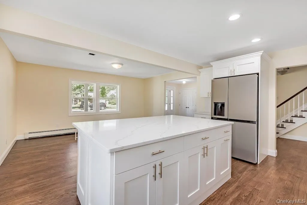 3 Barkley Lane, Smithtown, NY, 4 Bedrooms Bedrooms, 10 Rooms Rooms,2 BathroomsBathrooms,Residential,For Rent,Barkley,0,KEY1015012 3 Barkley Lane, Smithtown, NY, 4 Bedrooms Bedrooms, 10 Rooms Rooms,2 BathroomsBathrooms,Residential,For Rent,Barkley,0,KEY1015012