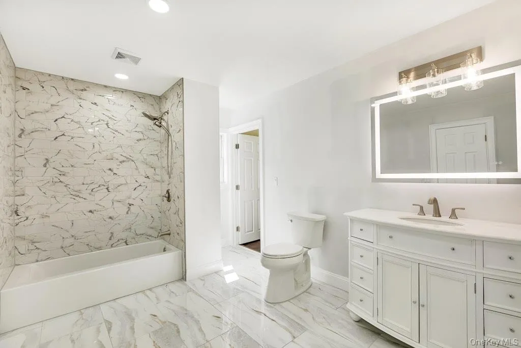 3 Barkley Lane, Smithtown, NY, 4 Bedrooms Bedrooms, 10 Rooms Rooms,2 BathroomsBathrooms,Residential,For Rent,Barkley,0,KEY1015012 3 Barkley Lane, Smithtown, NY, 4 Bedrooms Bedrooms, 10 Rooms Rooms,2 BathroomsBathrooms,Residential,For Rent,Barkley,0,KEY1015012