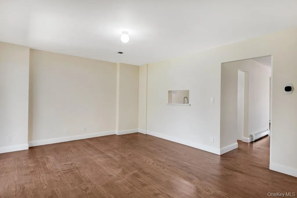 3 Barkley Lane, Smithtown, NY, 4 Bedrooms Bedrooms, 10 Rooms Rooms,2 BathroomsBathrooms,Residential,For Rent,Barkley,0,KEY1015012 3 Barkley Lane, Smithtown, NY, 4 Bedrooms Bedrooms, 10 Rooms Rooms,2 BathroomsBathrooms,Residential,For Rent,Barkley,0,KEY1015012