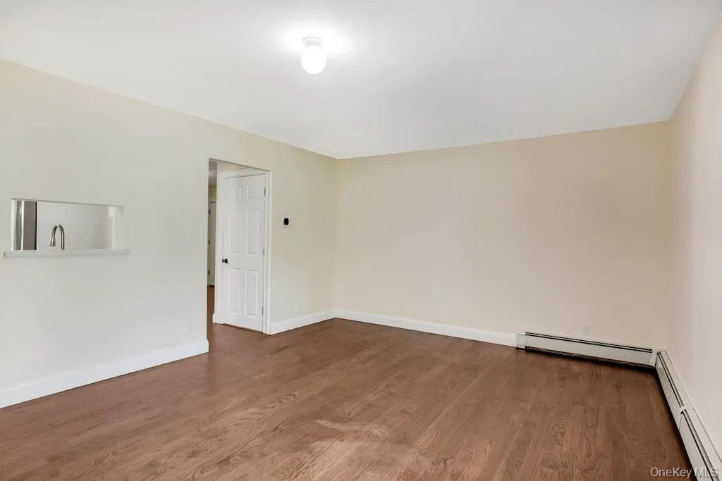 3 Barkley Lane, Smithtown, NY, 4 Bedrooms Bedrooms, 10 Rooms Rooms,2 BathroomsBathrooms,Residential,For Rent,Barkley,0,KEY1015012 3 Barkley Lane, Smithtown, NY, 4 Bedrooms Bedrooms, 10 Rooms Rooms,2 BathroomsBathrooms,Residential,For Rent,Barkley,0,KEY1015012