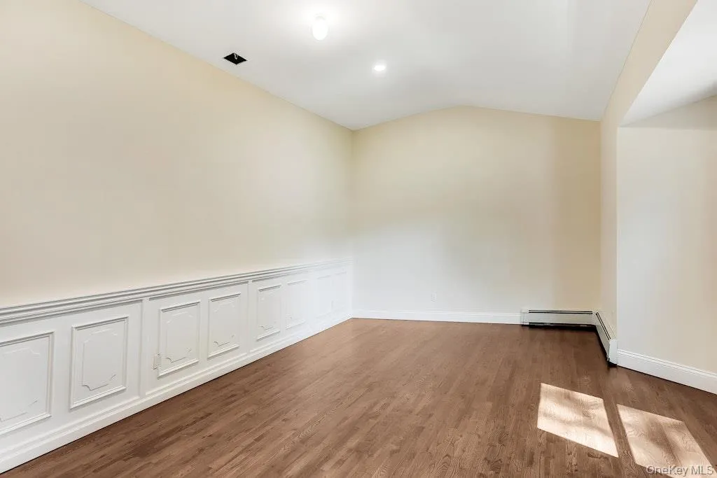 3 Barkley Lane, Smithtown, NY, 4 Bedrooms Bedrooms, 10 Rooms Rooms,2 BathroomsBathrooms,Residential,For Rent,Barkley,0,KEY1015012 3 Barkley Lane, Smithtown, NY, 4 Bedrooms Bedrooms, 10 Rooms Rooms,2 BathroomsBathrooms,Residential,For Rent,Barkley,0,KEY1015012