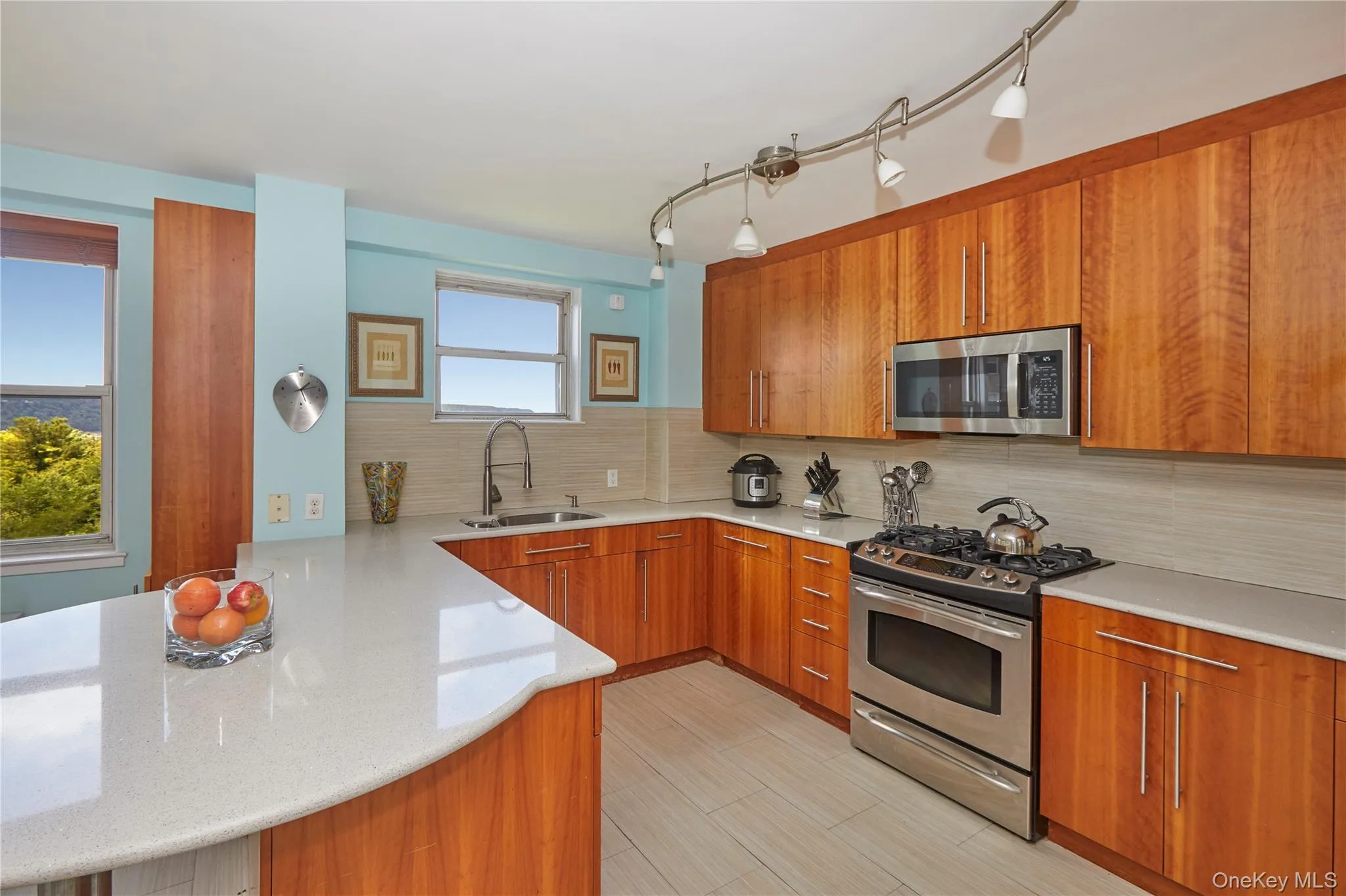 5900 Arlington Avenue, New York, NY, 3 Bedrooms Bedrooms, 6 Rooms Rooms,2 BathroomsBathrooms,Residential,For Rent,Arlington,0,1015020 5900 Arlington Avenue, New York, NY, 3 Bedrooms Bedrooms, 6 Rooms Rooms,2 BathroomsBathrooms,Residential,For Rent,Arlington,0,1015020