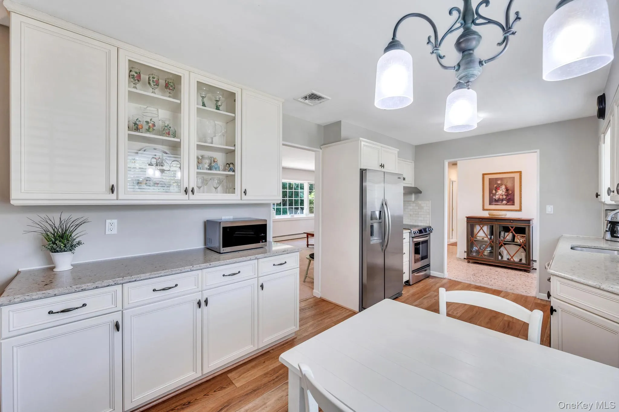 3 Laura Court, Smithtown, NY, 3 Bedrooms Bedrooms, 7 Rooms Rooms,1 BathroomBathrooms,Residential,For Rent,Laura,0,1015023 3 Laura Court, Smithtown, NY, 3 Bedrooms Bedrooms, 7 Rooms Rooms,1 BathroomBathrooms,Residential,For Rent,Laura,0,1015023
