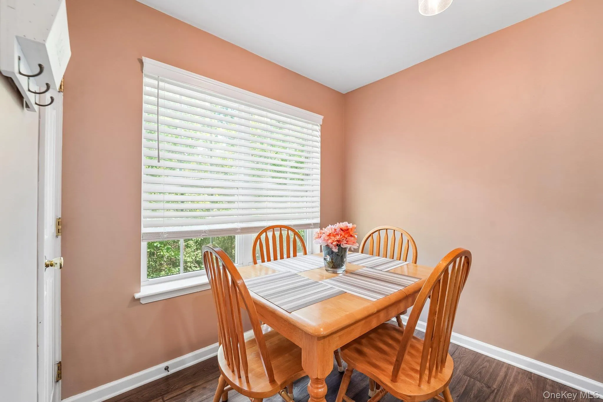 186 Sara Lane, Newburgh (town), NY, 3 Bedrooms Bedrooms, 7 Rooms Rooms,2 BathroomsBathrooms,Residential,For Rent,Sara,0,1015032 186 Sara Lane, Newburgh (town), NY, 3 Bedrooms Bedrooms, 7 Rooms Rooms,2 BathroomsBathrooms,Residential,For Rent,Sara,0,1015032