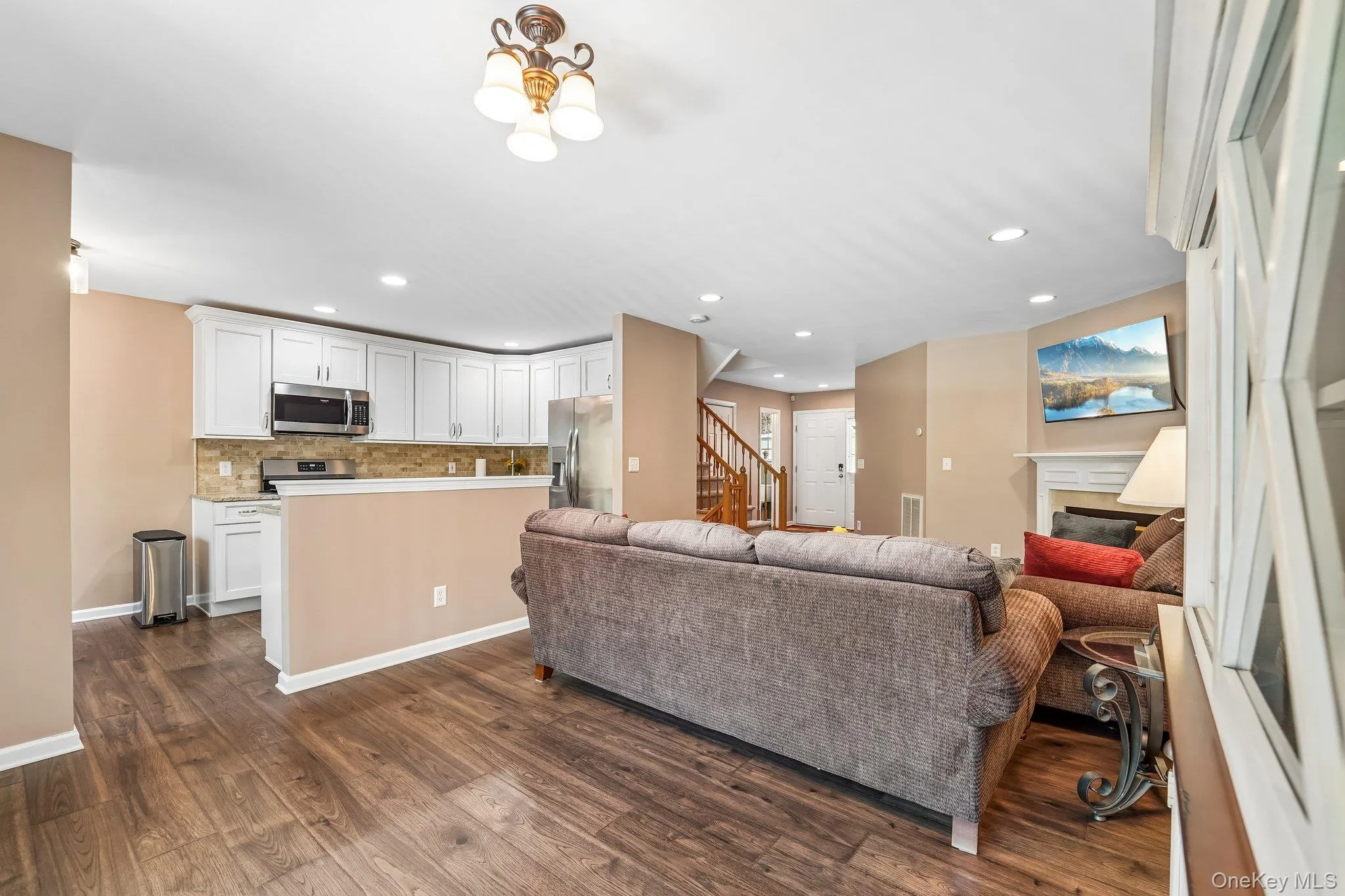 186 Sara Lane, Newburgh (town), NY, 3 Bedrooms Bedrooms, 7 Rooms Rooms,2 BathroomsBathrooms,Residential,For Rent,Sara,0,1015032 186 Sara Lane, Newburgh (town), NY, 3 Bedrooms Bedrooms, 7 Rooms Rooms,2 BathroomsBathrooms,Residential,For Rent,Sara,0,1015032