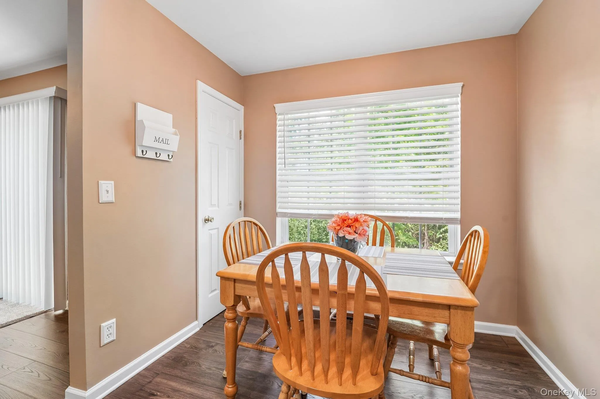 186 Sara Lane, Newburgh (town), NY, 3 Bedrooms Bedrooms, 7 Rooms Rooms,2 BathroomsBathrooms,Residential,For Rent,Sara,0,1015032 186 Sara Lane, Newburgh (town), NY, 3 Bedrooms Bedrooms, 7 Rooms Rooms,2 BathroomsBathrooms,Residential,For Rent,Sara,0,1015032