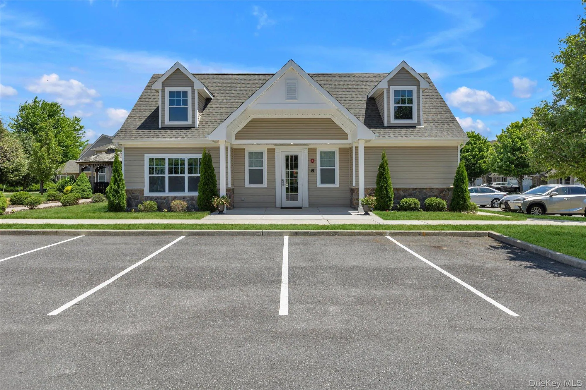 160 Christine Drive, Huntington, NY, 2 Bedrooms Bedrooms, 5 Rooms Rooms,2 BathroomsBathrooms,Residential,For Rent,Christine,0,1015034 160 Christine Drive, Huntington, NY, 2 Bedrooms Bedrooms, 5 Rooms Rooms,2 BathroomsBathrooms,Residential,For Rent,Christine,0,1015034