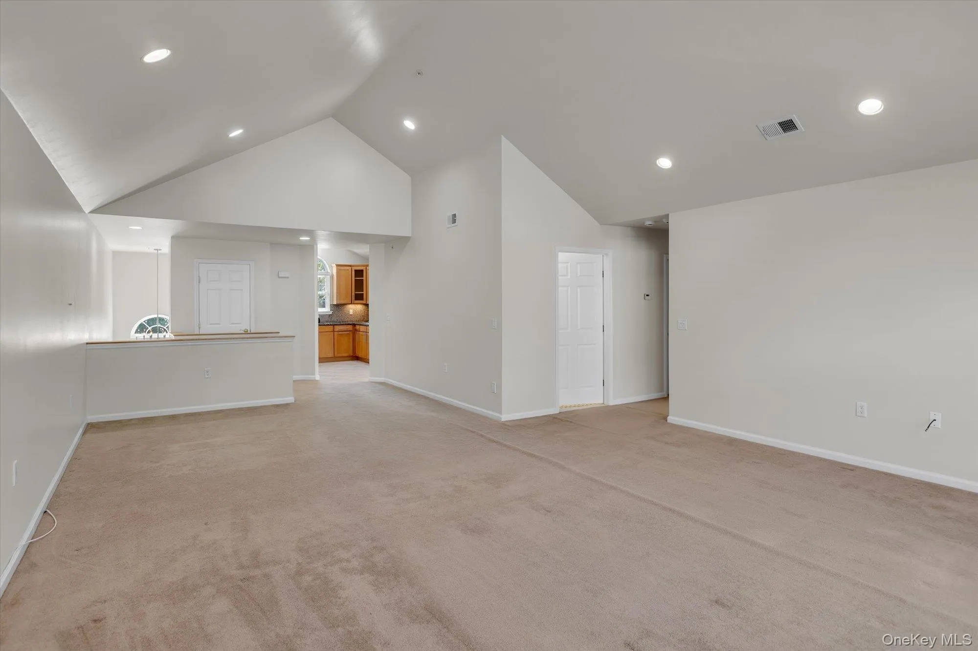 160 Christine Drive, Huntington, NY, 2 Bedrooms Bedrooms, 5 Rooms Rooms,2 BathroomsBathrooms,Residential,For Rent,Christine,0,1015034 160 Christine Drive, Huntington, NY, 2 Bedrooms Bedrooms, 5 Rooms Rooms,2 BathroomsBathrooms,Residential,For Rent,Christine,0,1015034