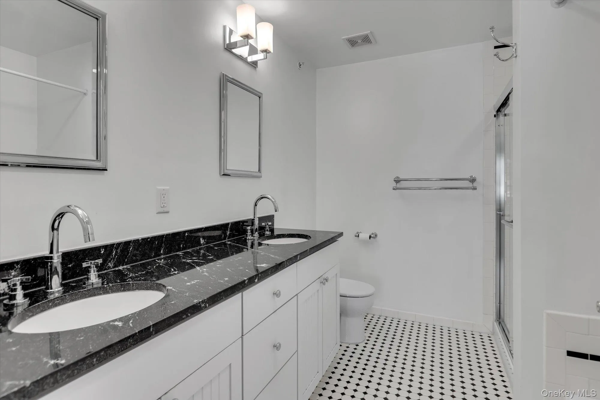 160 Christine Drive, Huntington, NY, 2 Bedrooms Bedrooms, 5 Rooms Rooms,2 BathroomsBathrooms,Residential,For Rent,Christine,0,1015034 160 Christine Drive, Huntington, NY, 2 Bedrooms Bedrooms, 5 Rooms Rooms,2 BathroomsBathrooms,Residential,For Rent,Christine,0,1015034
