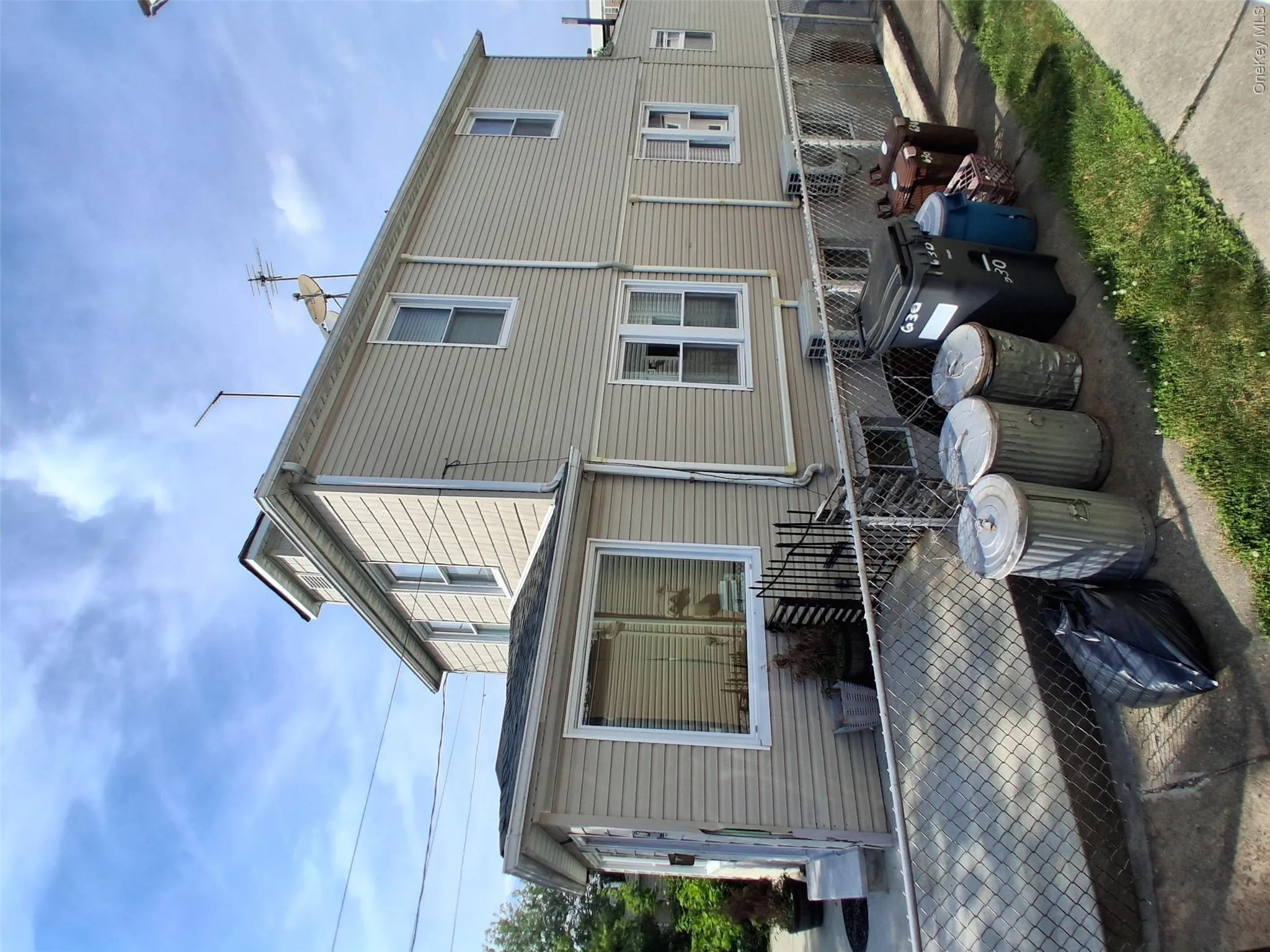 636 Logan Avenue, New York, NY, 2 Bedrooms Bedrooms, 6 Rooms Rooms,1 BathroomBathrooms,Residential,For Rent,Logan,0,1015035 636 Logan Avenue, New York, NY, 2 Bedrooms Bedrooms, 6 Rooms Rooms,1 BathroomBathrooms,Residential,For Rent,Logan,0,1015035