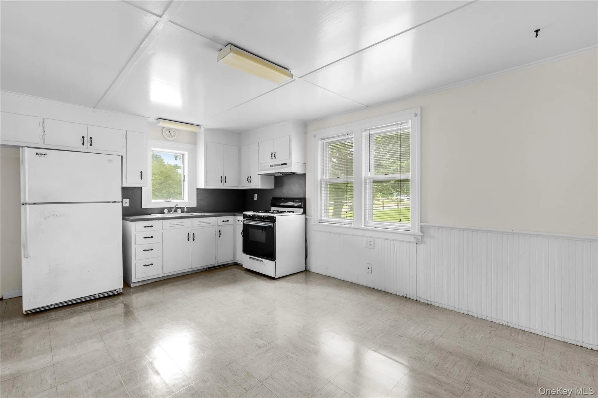 1586 Main Road, Riverhead, NY, ,Commercial Lease,For Rent,Main,0,1015036 1586 Main Road, Riverhead, NY, ,Commercial Lease,For Rent,Main,0,1015036