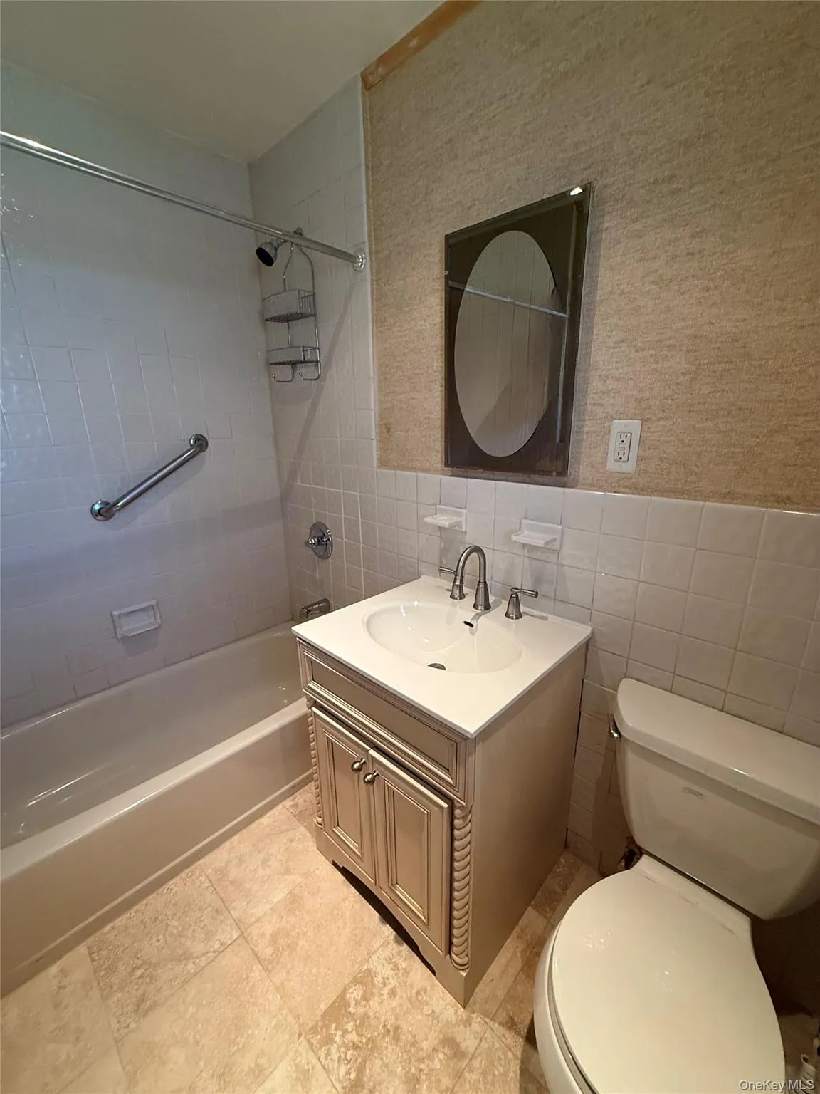 1201 Broadway, Hempstead, NY, 2 Bedrooms Bedrooms, 4 Rooms Rooms,2 BathroomsBathrooms,Residential,For Rent,Broadway,0,1015039 1201 Broadway, Hempstead, NY, 2 Bedrooms Bedrooms, 4 Rooms Rooms,2 BathroomsBathrooms,Residential,For Rent,Broadway,0,1015039