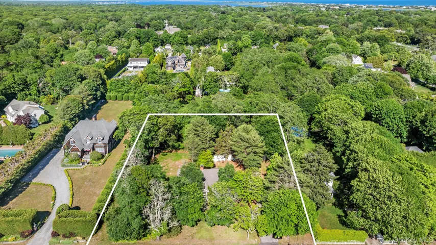 108 Jessup Avenue, Southampton, New York 11959
