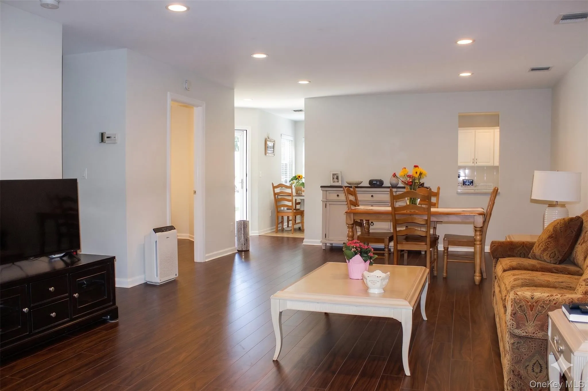 173 Knolls Drive, Brookhaven, NY, 2 Bedrooms Bedrooms, 5 Rooms Rooms,2 BathroomsBathrooms,Residential,For Rent,Knolls,0,KEY1015041 173 Knolls Drive, Brookhaven, NY, 2 Bedrooms Bedrooms, 5 Rooms Rooms,2 BathroomsBathrooms,Residential,For Rent,Knolls,0,KEY1015041