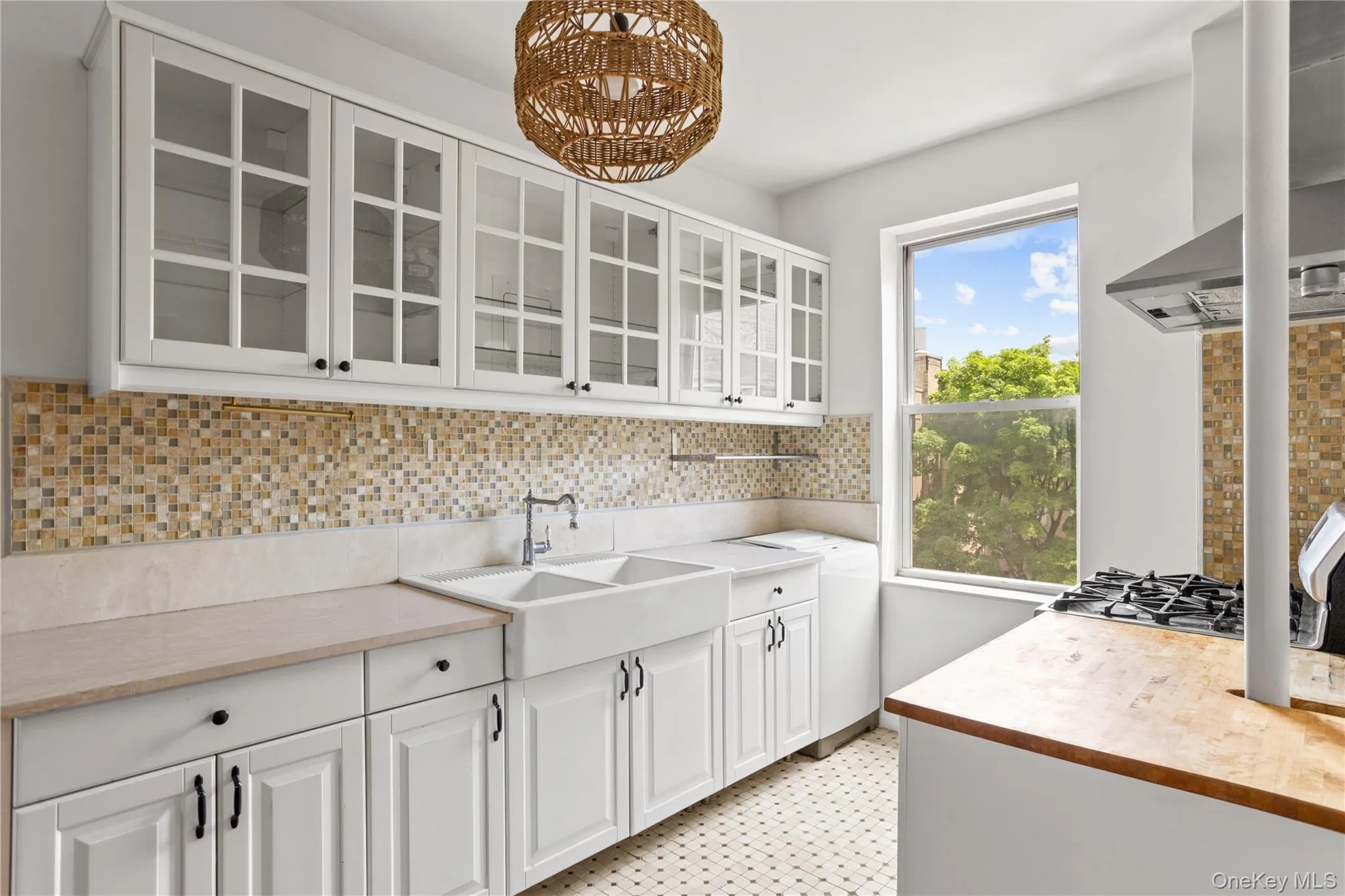 45-08 40th street, New York, NY, 3 Bedrooms Bedrooms, 3 Rooms Rooms,1 BathroomBathrooms,Residential,For Rent,40th street,0,1015047 45-08 40th street, New York, NY, 3 Bedrooms Bedrooms, 3 Rooms Rooms,1 BathroomBathrooms,Residential,For Rent,40th street,0,1015047