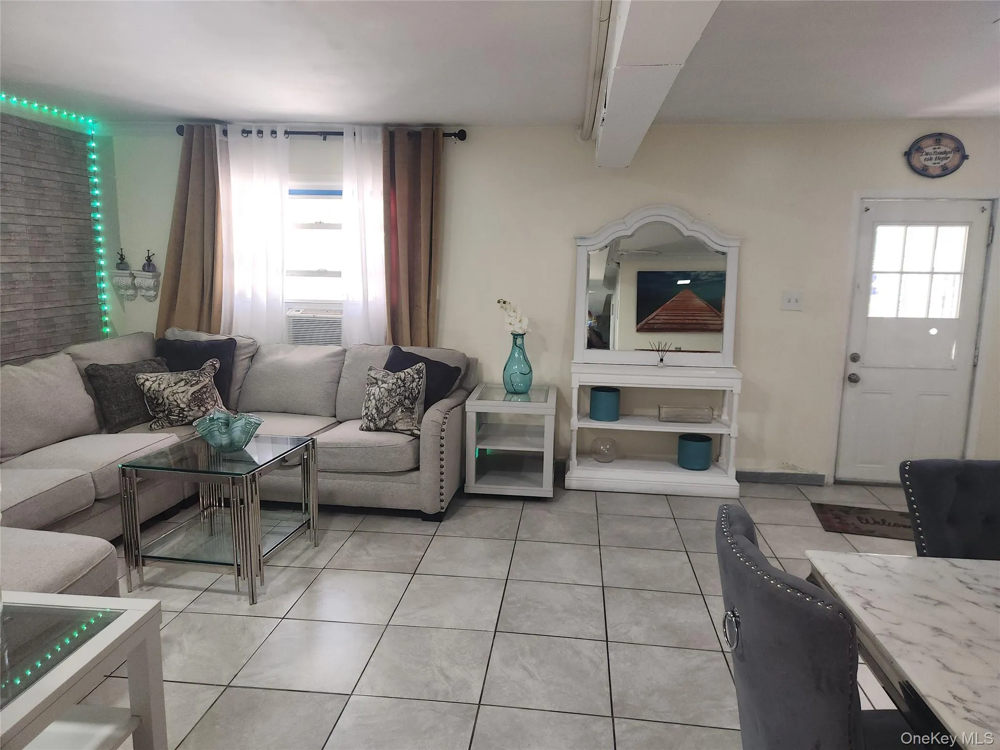 3324 Gunther Avenue, New York, NY, 6 Bedrooms Bedrooms, 10 Rooms Rooms,2 BathroomsBathrooms,Residential,For Rent,Gunther,0,1015048 3324 Gunther Avenue, New York, NY, 6 Bedrooms Bedrooms, 10 Rooms Rooms,2 BathroomsBathrooms,Residential,For Rent,Gunther,0,1015048