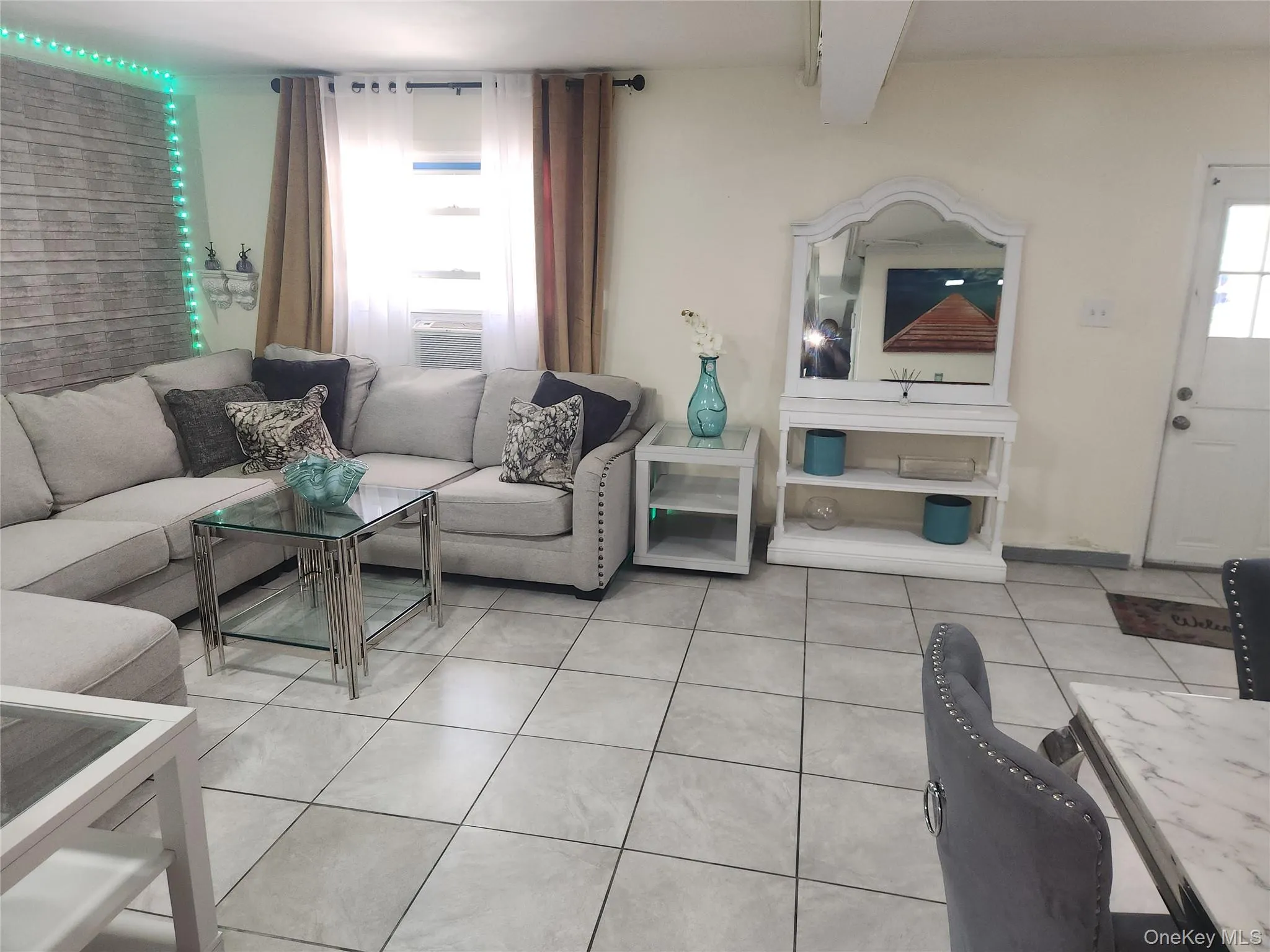 3324 Gunther Avenue, New York, NY, 6 Bedrooms Bedrooms, 10 Rooms Rooms,2 BathroomsBathrooms,Residential,For Rent,Gunther,0,1015048 3324 Gunther Avenue, New York, NY, 6 Bedrooms Bedrooms, 10 Rooms Rooms,2 BathroomsBathrooms,Residential,For Rent,Gunther,0,1015048