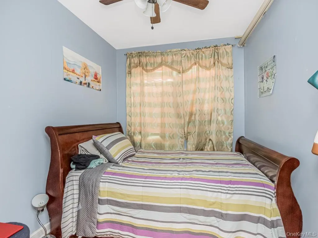 4133 Grace Avenue, New York, NY, 3 Bedrooms Bedrooms, 8 Rooms Rooms,1 BathroomBathrooms,Residential,For Rent,Grace,0,1015049 4133 Grace Avenue, New York, NY, 3 Bedrooms Bedrooms, 8 Rooms Rooms,1 BathroomBathrooms,Residential,For Rent,Grace,0,1015049