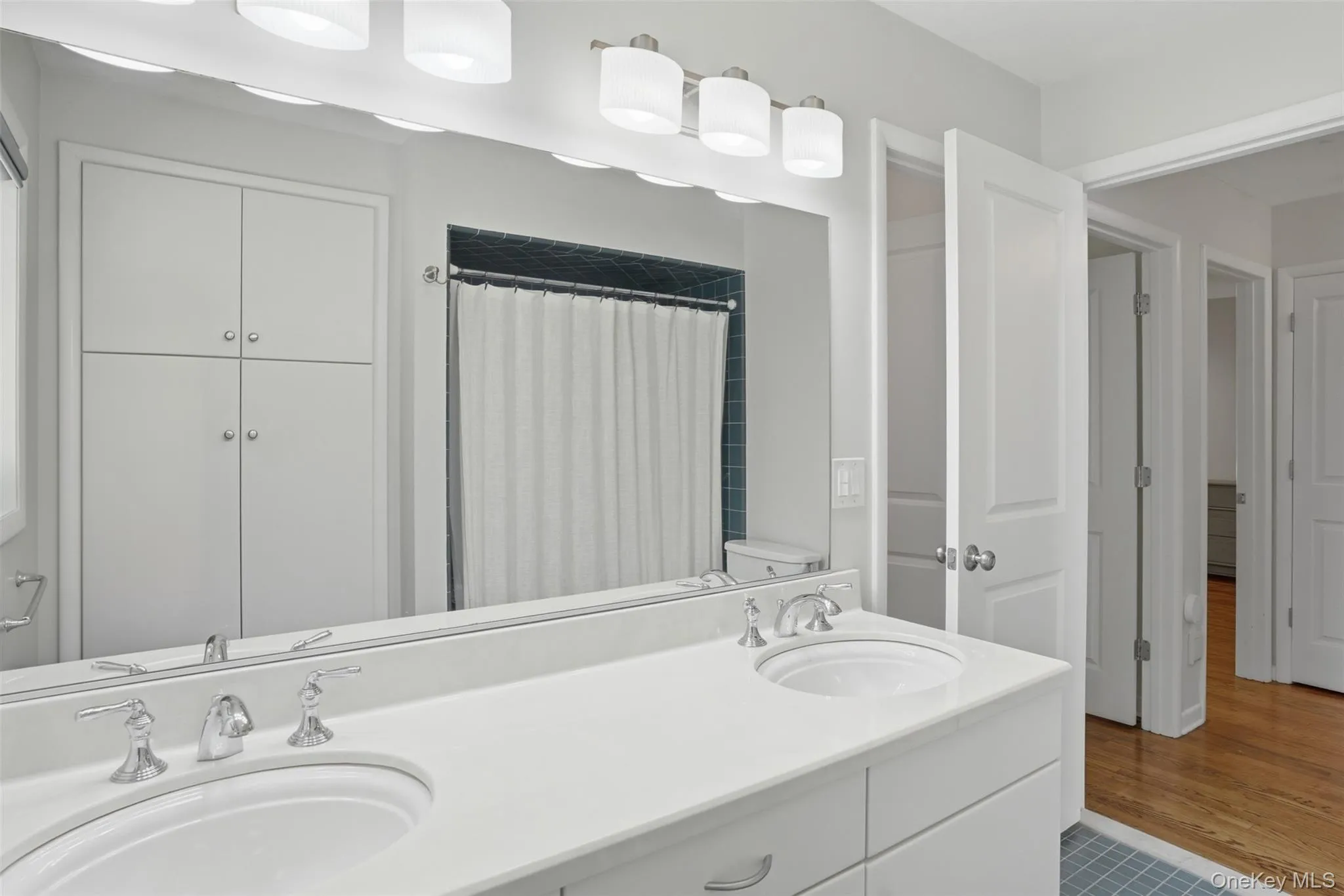 17 Stoutenburgh Drive, Hyde Park, NY, 4 Bedrooms Bedrooms, 9 Rooms Rooms,3 BathroomsBathrooms,Residential,For Rent,Stoutenburgh,0,1015051 17 Stoutenburgh Drive, Hyde Park, NY, 4 Bedrooms Bedrooms, 9 Rooms Rooms,3 BathroomsBathrooms,Residential,For Rent,Stoutenburgh,0,1015051