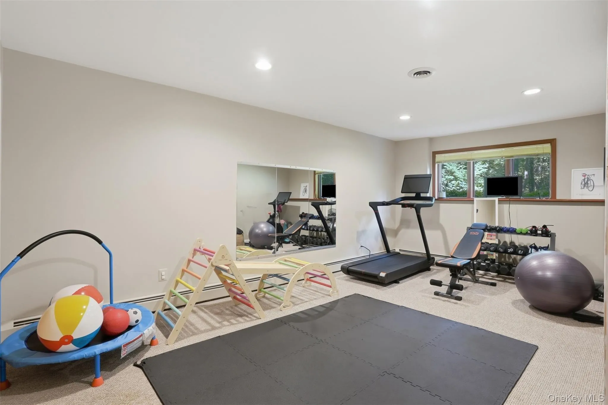 17 Stoutenburgh Drive, Hyde Park, NY, 4 Bedrooms Bedrooms, 9 Rooms Rooms,3 BathroomsBathrooms,Residential,For Rent,Stoutenburgh,0,1015051 17 Stoutenburgh Drive, Hyde Park, NY, 4 Bedrooms Bedrooms, 9 Rooms Rooms,3 BathroomsBathrooms,Residential,For Rent,Stoutenburgh,0,1015051