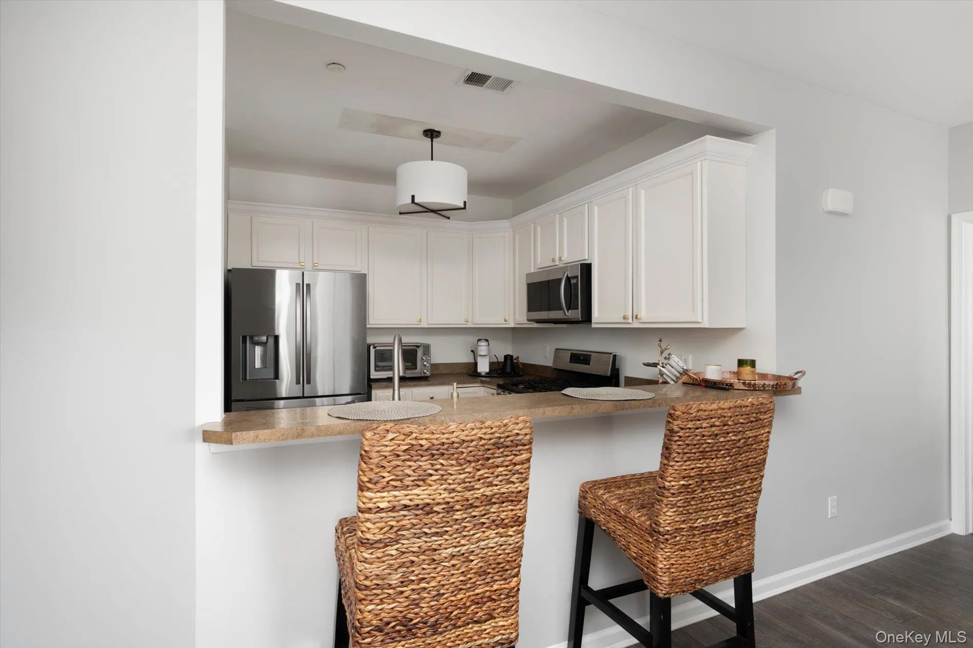 1525 Building Q Finch Lane, Islip, NY, 2 Bedrooms Bedrooms, 5 Rooms Rooms,2 BathroomsBathrooms,Residential,For Rent,Finch,0,1015062 1525 Building Q Finch Lane, Islip, NY, 2 Bedrooms Bedrooms, 5 Rooms Rooms,2 BathroomsBathrooms,Residential,For Rent,Finch,0,1015062