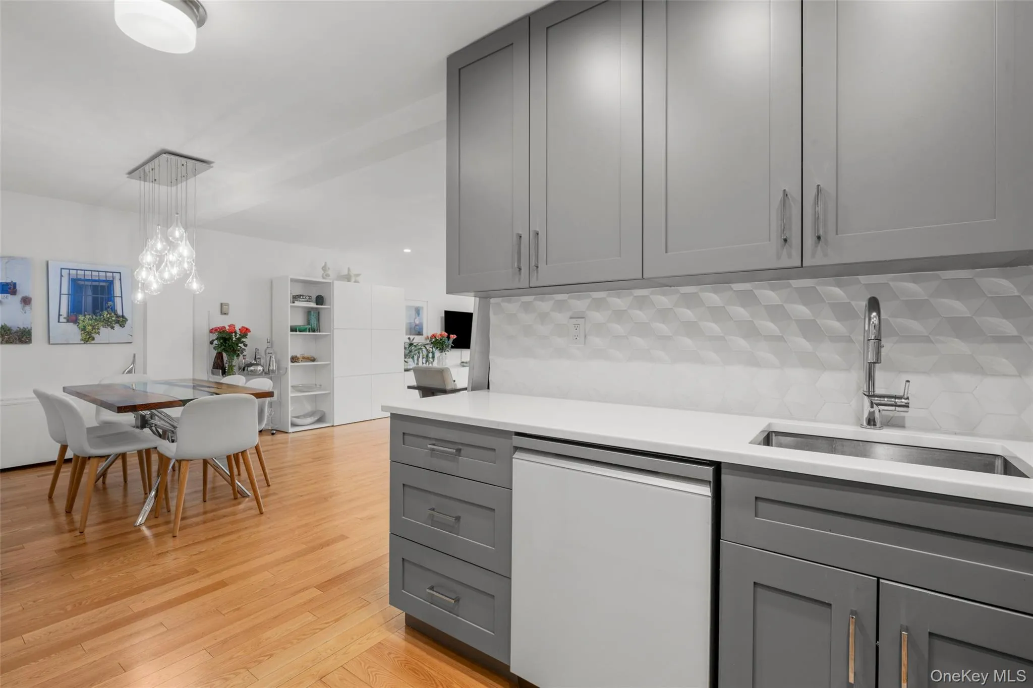 20 Old Mamaroneck Road, White Plains, NY, 1 Bedroom Bedrooms, 5 Rooms Rooms,1 BathroomBathrooms,Residential,For Rent,Old Mamaroneck,0,1015063 20 Old Mamaroneck Road, White Plains, NY, 1 Bedroom Bedrooms, 5 Rooms Rooms,1 BathroomBathrooms,Residential,For Rent,Old Mamaroneck,0,1015063