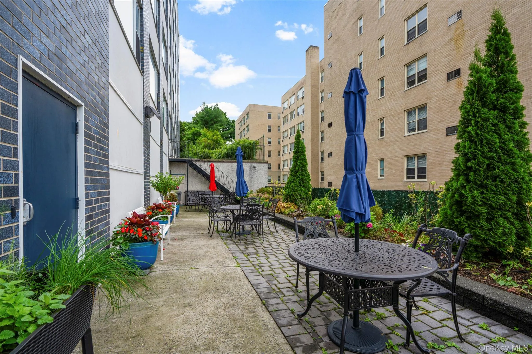 20 Old Mamaroneck Road, White Plains, NY, 1 Bedroom Bedrooms, 5 Rooms Rooms,1 BathroomBathrooms,Residential,For Rent,Old Mamaroneck,0,1015063 20 Old Mamaroneck Road, White Plains, NY, 1 Bedroom Bedrooms, 5 Rooms Rooms,1 BathroomBathrooms,Residential,For Rent,Old Mamaroneck,0,1015063
