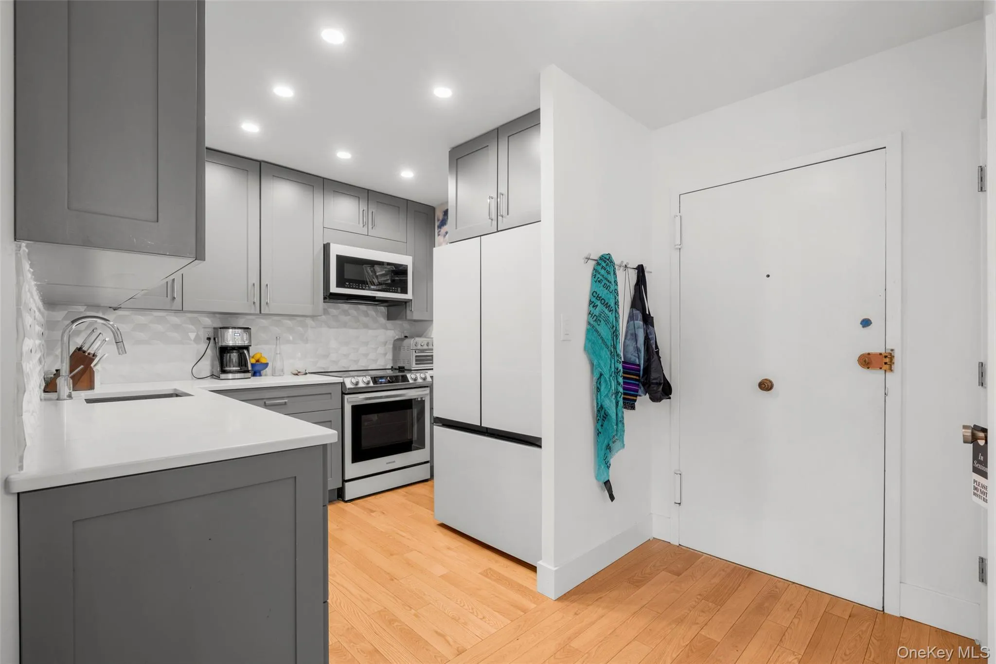 20 Old Mamaroneck Road, White Plains, NY, 1 Bedroom Bedrooms, 5 Rooms Rooms,1 BathroomBathrooms,Residential,For Rent,Old Mamaroneck,0,1015063 20 Old Mamaroneck Road, White Plains, NY, 1 Bedroom Bedrooms, 5 Rooms Rooms,1 BathroomBathrooms,Residential,For Rent,Old Mamaroneck,0,1015063