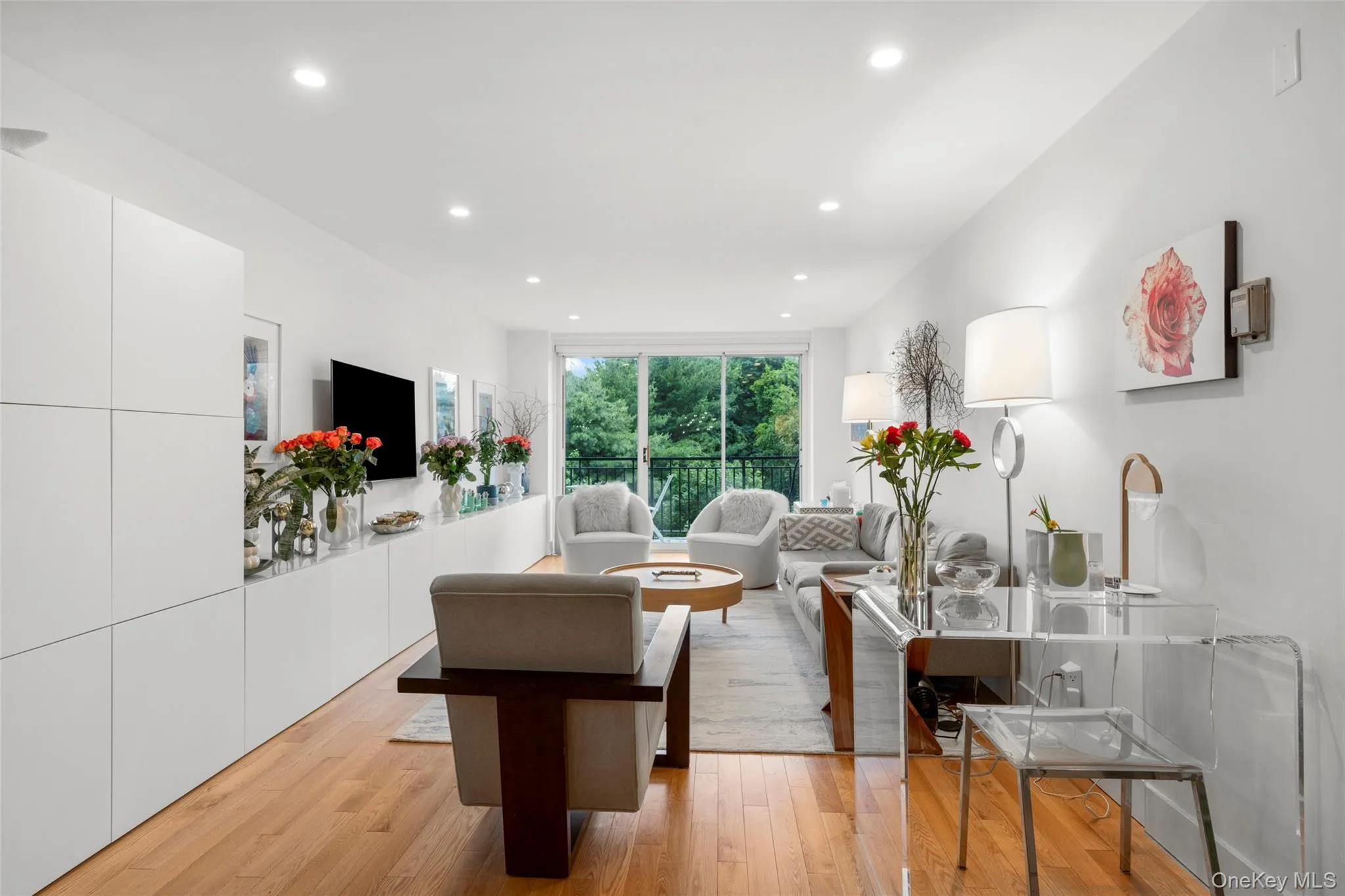 20 Old Mamaroneck Road, White Plains, NY, 1 Bedroom Bedrooms, 5 Rooms Rooms,1 BathroomBathrooms,Residential,For Rent,Old Mamaroneck,0,1015063 20 Old Mamaroneck Road, White Plains, NY, 1 Bedroom Bedrooms, 5 Rooms Rooms,1 BathroomBathrooms,Residential,For Rent,Old Mamaroneck,0,1015063