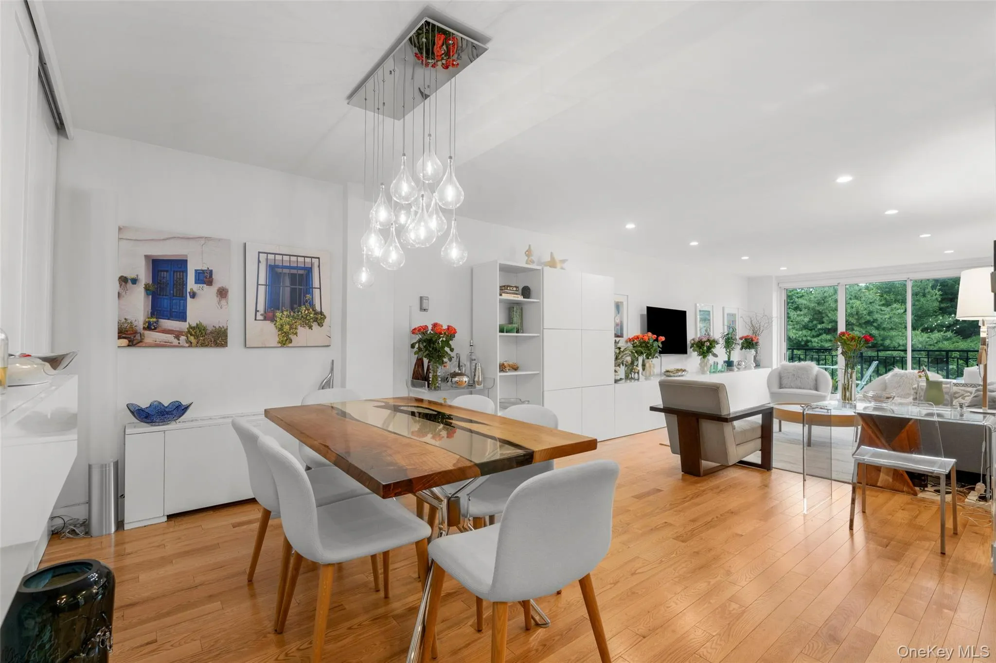 20 Old Mamaroneck Road, White Plains, NY, 1 Bedroom Bedrooms, 5 Rooms Rooms,1 BathroomBathrooms,Residential,For Rent,Old Mamaroneck,0,1015063 20 Old Mamaroneck Road, White Plains, NY, 1 Bedroom Bedrooms, 5 Rooms Rooms,1 BathroomBathrooms,Residential,For Rent,Old Mamaroneck,0,1015063