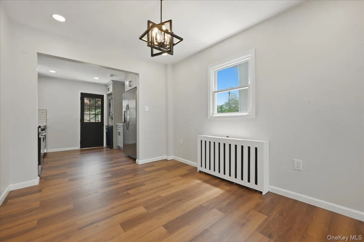 20 Wyona Avenue, Babylon, NY, 4 Bedrooms Bedrooms, 8 Rooms Rooms,2 BathroomsBathrooms,Residential,For Rent,Wyona,0,1015064 20 Wyona Avenue, Babylon, NY, 4 Bedrooms Bedrooms, 8 Rooms Rooms,2 BathroomsBathrooms,Residential,For Rent,Wyona,0,1015064