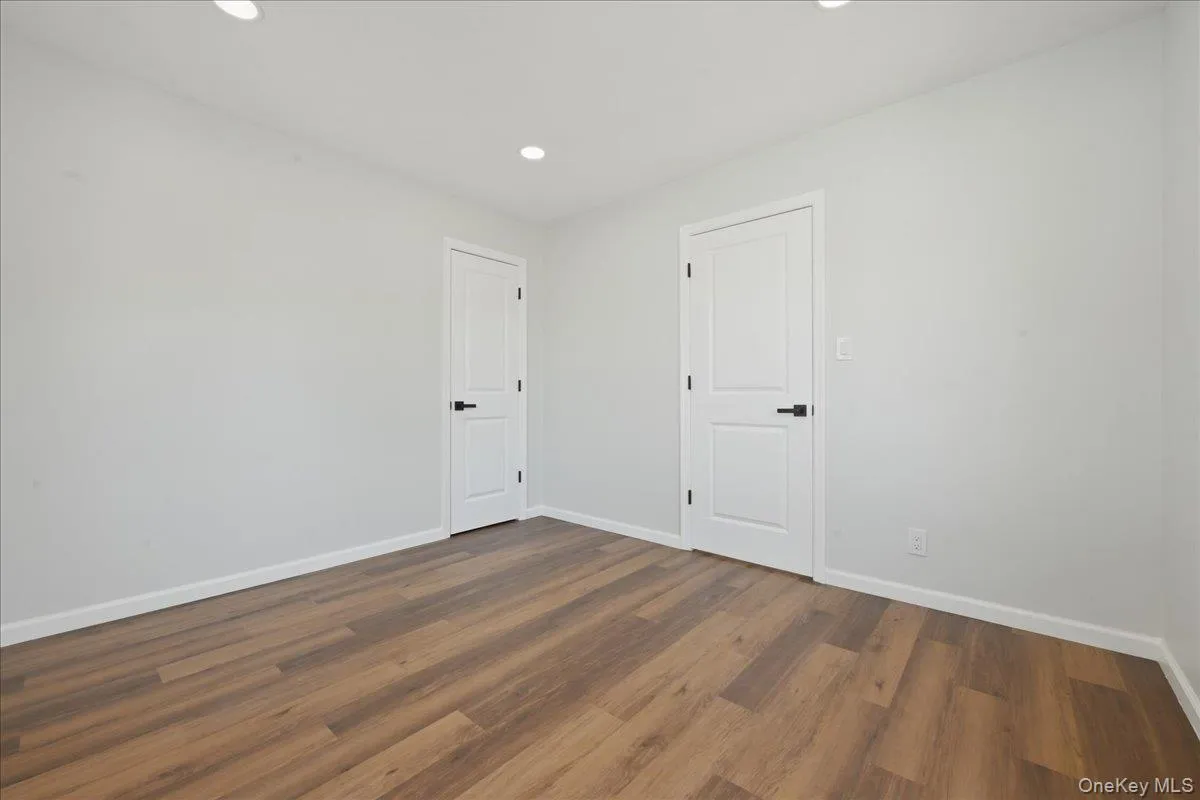 20 Wyona Avenue, Babylon, NY, 4 Bedrooms Bedrooms, 8 Rooms Rooms,2 BathroomsBathrooms,Residential,For Rent,Wyona,0,1015064 20 Wyona Avenue, Babylon, NY, 4 Bedrooms Bedrooms, 8 Rooms Rooms,2 BathroomsBathrooms,Residential,For Rent,Wyona,0,1015064