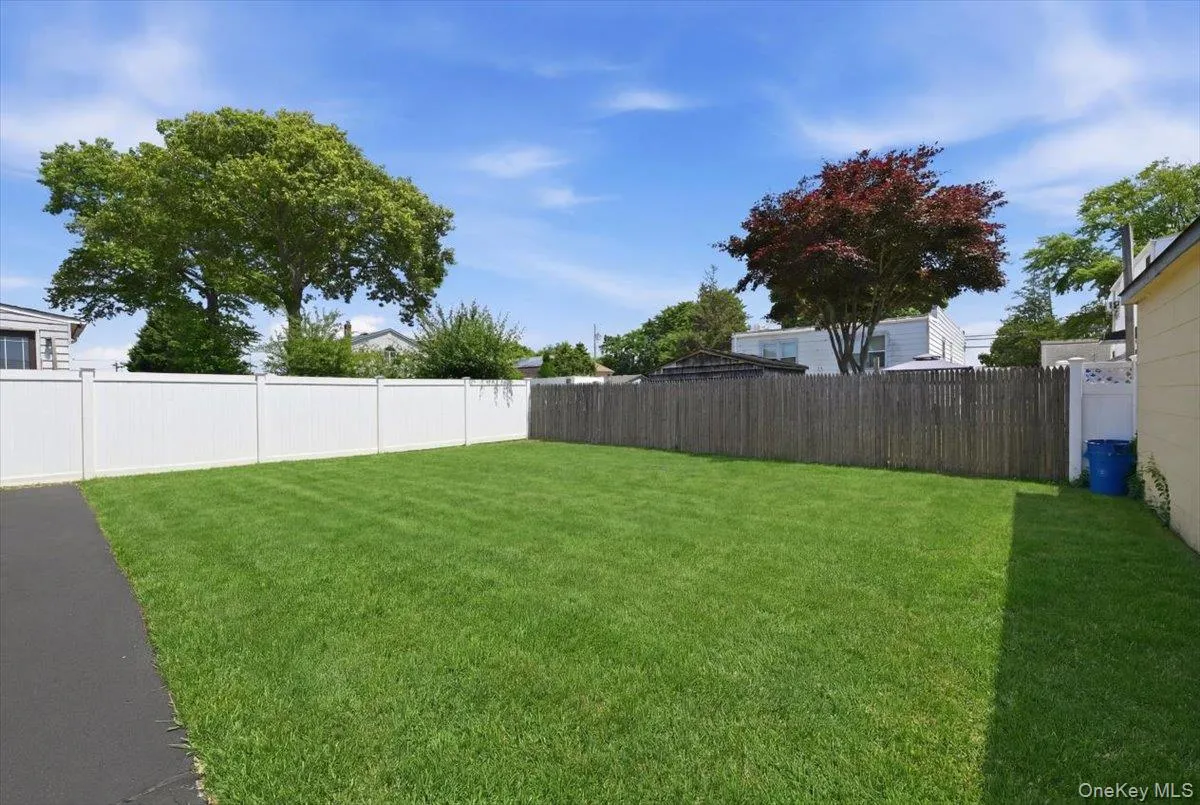 20 Wyona Avenue, Babylon, NY, 4 Bedrooms Bedrooms, 8 Rooms Rooms,2 BathroomsBathrooms,Residential,For Rent,Wyona,0,1015064 20 Wyona Avenue, Babylon, NY, 4 Bedrooms Bedrooms, 8 Rooms Rooms,2 BathroomsBathrooms,Residential,For Rent,Wyona,0,1015064