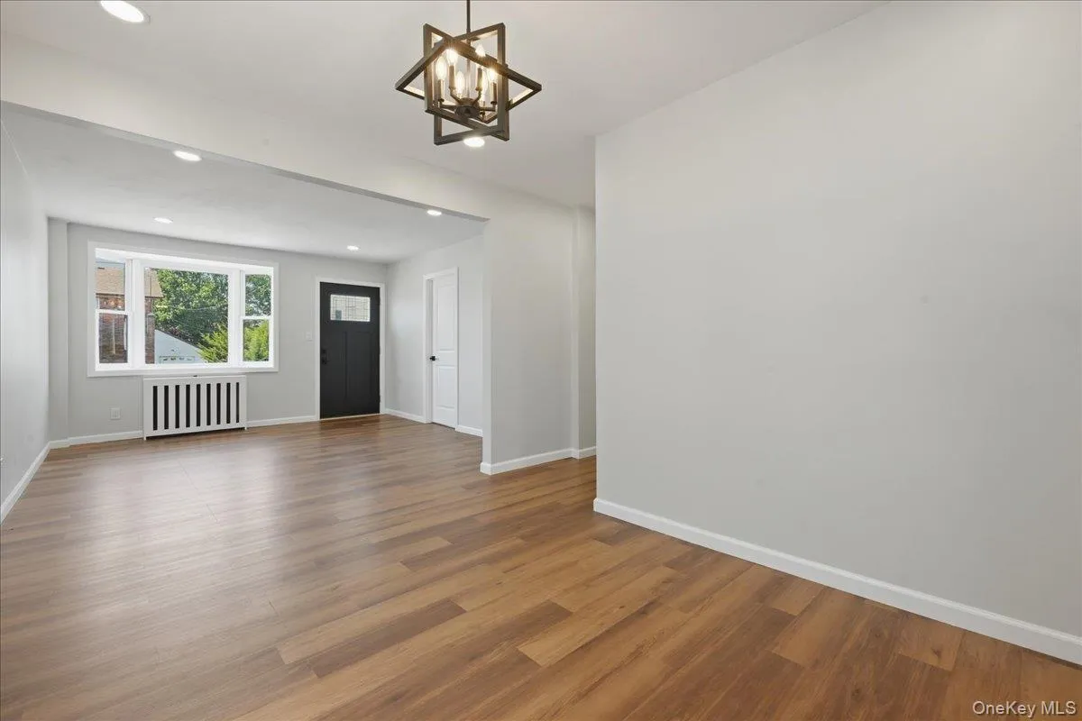 20 Wyona Avenue, Babylon, NY, 4 Bedrooms Bedrooms, 8 Rooms Rooms,2 BathroomsBathrooms,Residential,For Rent,Wyona,0,1015064 20 Wyona Avenue, Babylon, NY, 4 Bedrooms Bedrooms, 8 Rooms Rooms,2 BathroomsBathrooms,Residential,For Rent,Wyona,0,1015064