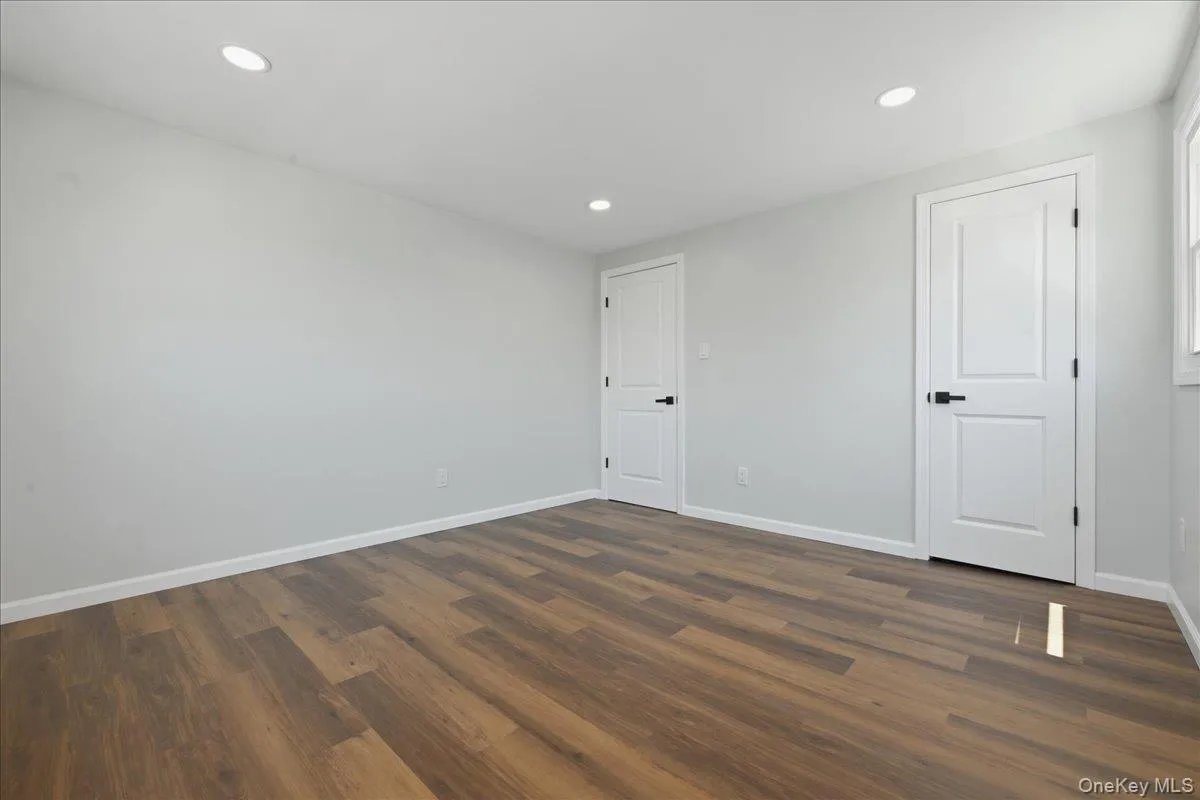 20 Wyona Avenue, Babylon, NY, 4 Bedrooms Bedrooms, 8 Rooms Rooms,2 BathroomsBathrooms,Residential,For Rent,Wyona,0,1015064 20 Wyona Avenue, Babylon, NY, 4 Bedrooms Bedrooms, 8 Rooms Rooms,2 BathroomsBathrooms,Residential,For Rent,Wyona,0,1015064