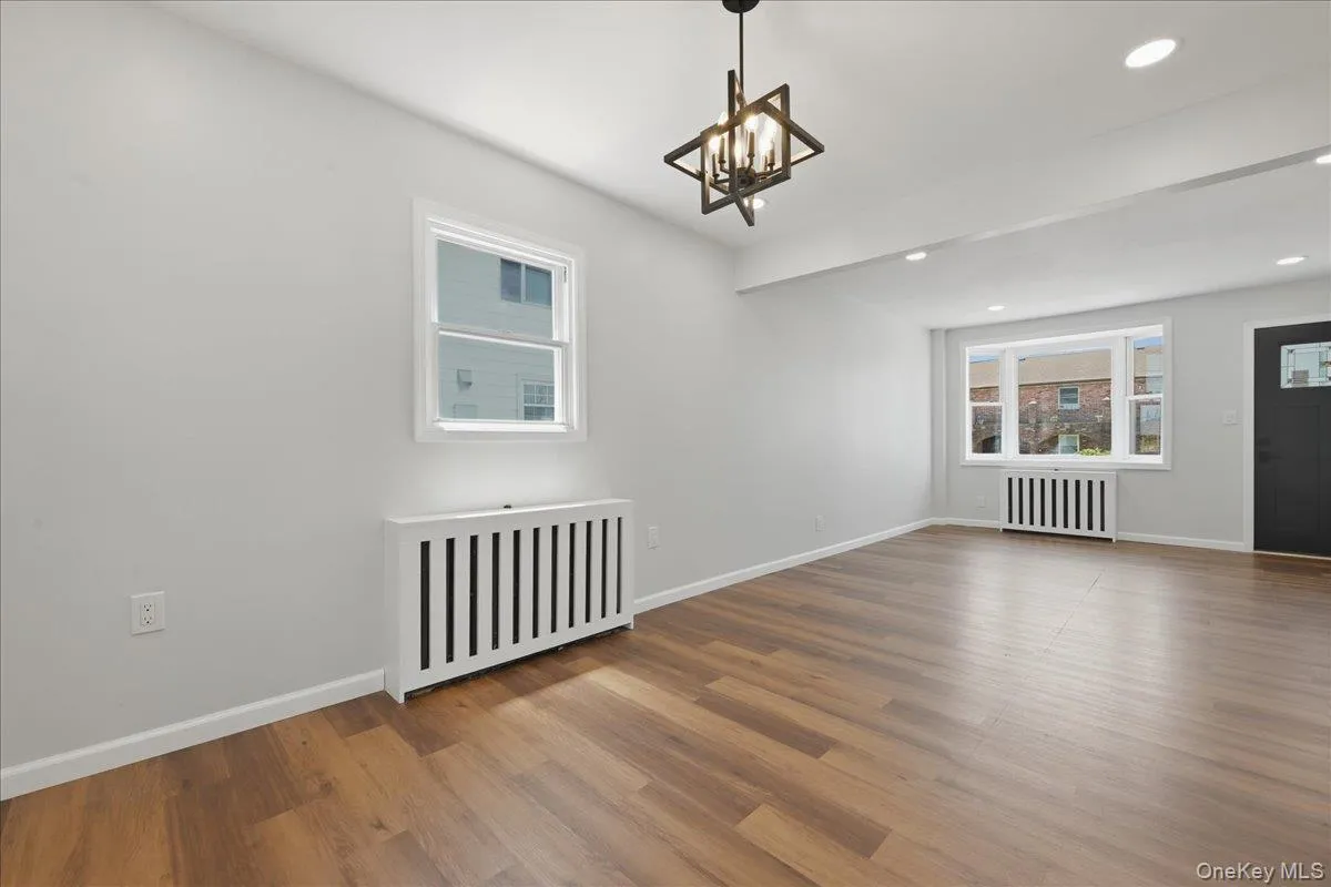 20 Wyona Avenue, Babylon, NY, 4 Bedrooms Bedrooms, 8 Rooms Rooms,2 BathroomsBathrooms,Residential,For Rent,Wyona,0,1015064 20 Wyona Avenue, Babylon, NY, 4 Bedrooms Bedrooms, 8 Rooms Rooms,2 BathroomsBathrooms,Residential,For Rent,Wyona,0,1015064