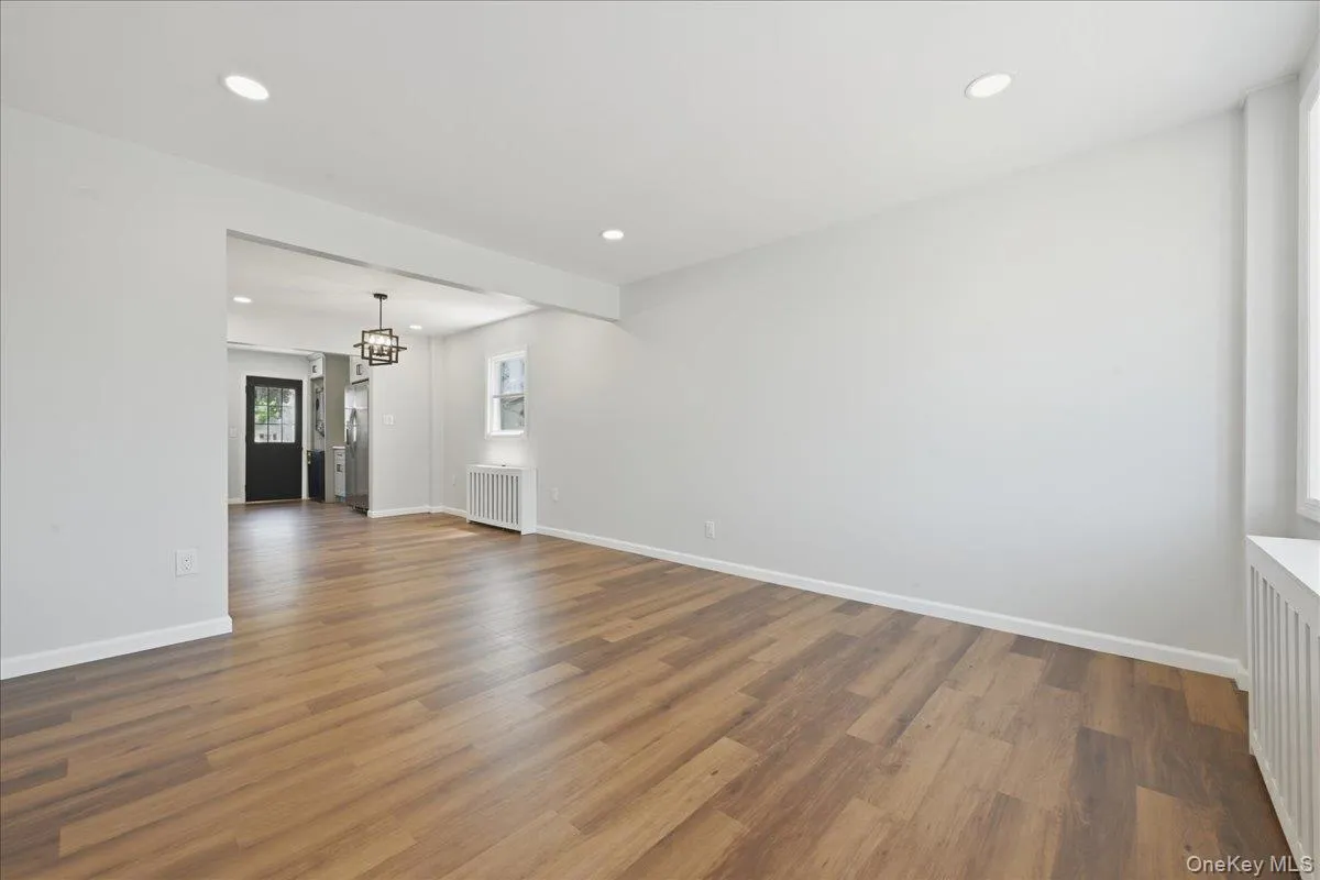 20 Wyona Avenue, Babylon, NY, 4 Bedrooms Bedrooms, 8 Rooms Rooms,2 BathroomsBathrooms,Residential,For Rent,Wyona,0,1015064 20 Wyona Avenue, Babylon, NY, 4 Bedrooms Bedrooms, 8 Rooms Rooms,2 BathroomsBathrooms,Residential,For Rent,Wyona,0,1015064