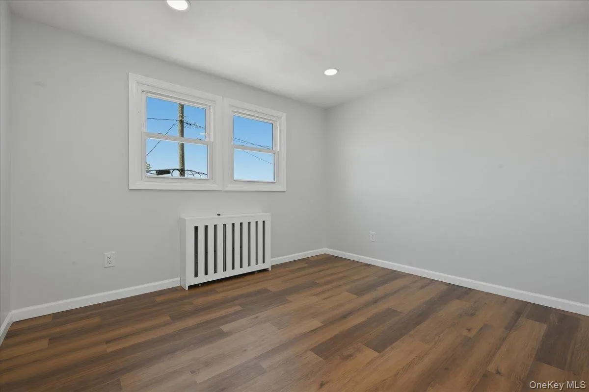 20 Wyona Avenue, Babylon, NY, 4 Bedrooms Bedrooms, 8 Rooms Rooms,2 BathroomsBathrooms,Residential,For Rent,Wyona,0,1015064 20 Wyona Avenue, Babylon, NY, 4 Bedrooms Bedrooms, 8 Rooms Rooms,2 BathroomsBathrooms,Residential,For Rent,Wyona,0,1015064
