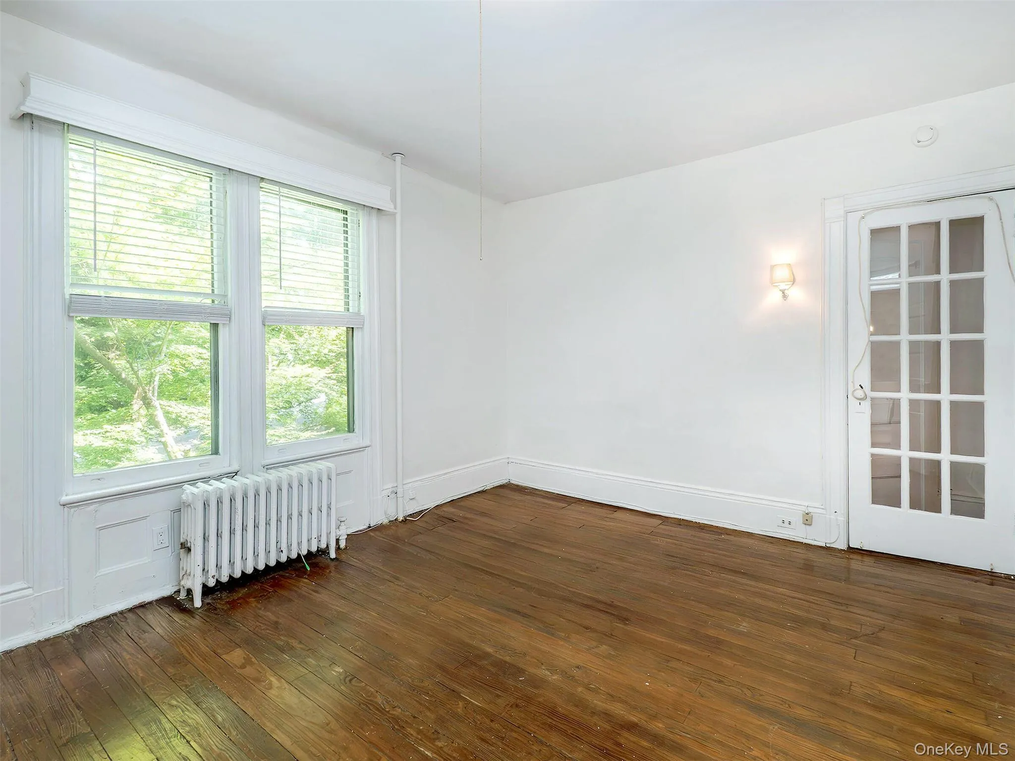 42 Central Avenue, Oyster Bay, NY, 1 Bedroom Bedrooms, 3 Rooms Rooms,1 BathroomBathrooms,Residential Lease,For Rent,Central,0,1015071 42 Central Avenue, Oyster Bay, NY, 1 Bedroom Bedrooms, 3 Rooms Rooms,1 BathroomBathrooms,Residential Lease,For Rent,Central,0,1015071